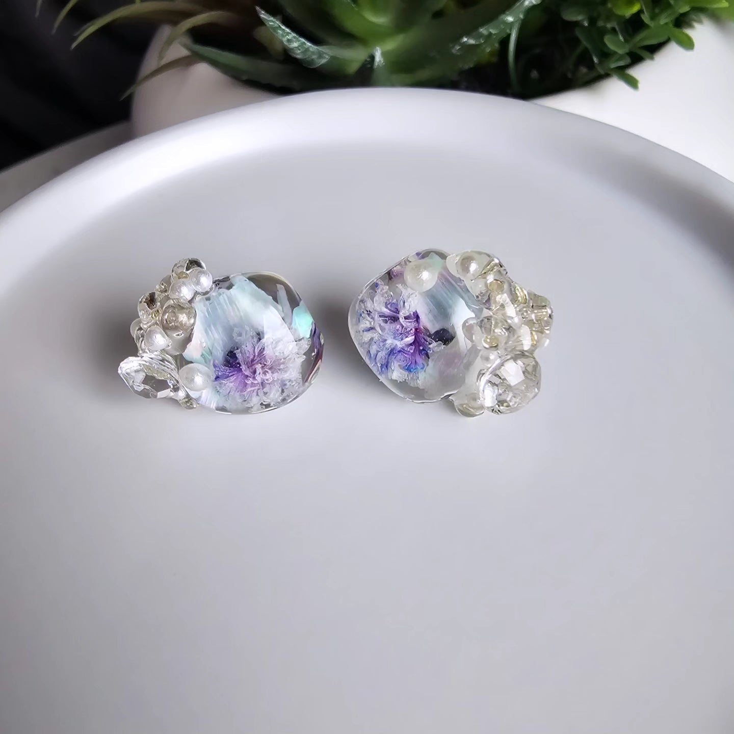 Periwinkle Crystal Earings
