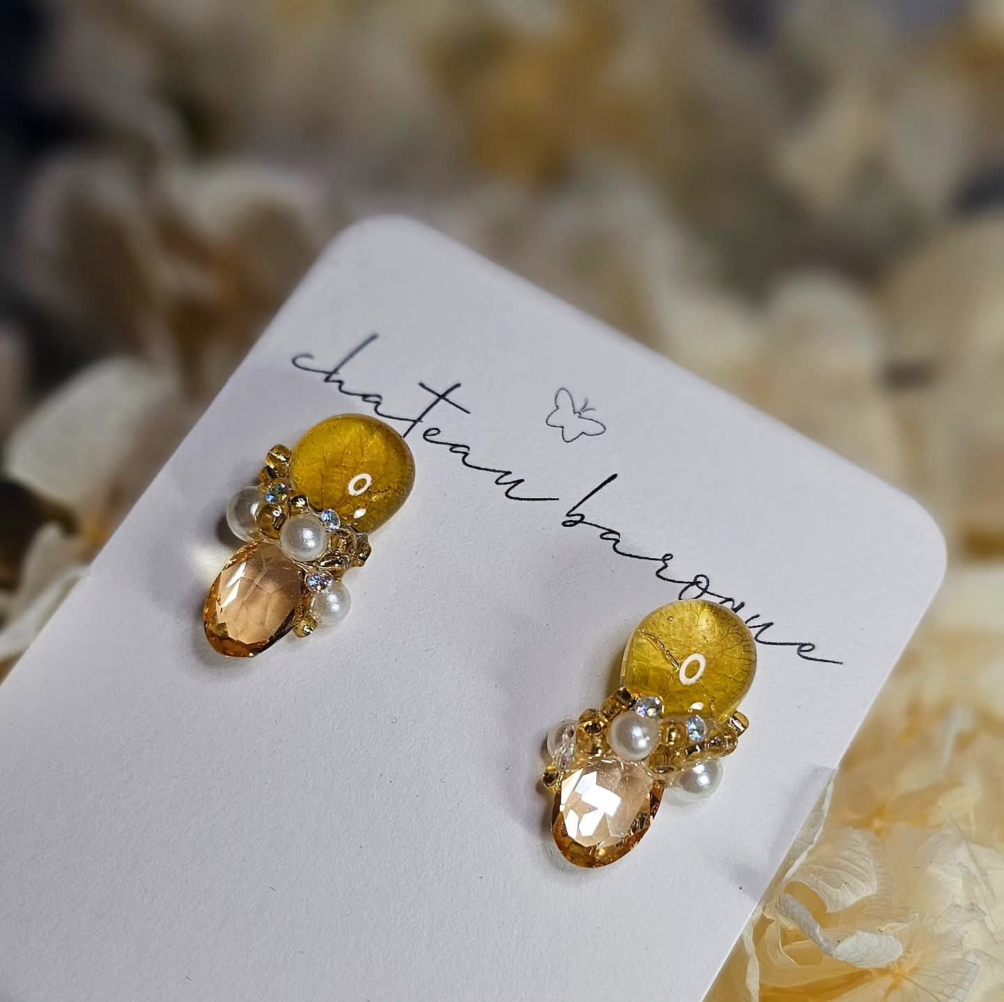 Amber Night Earrings